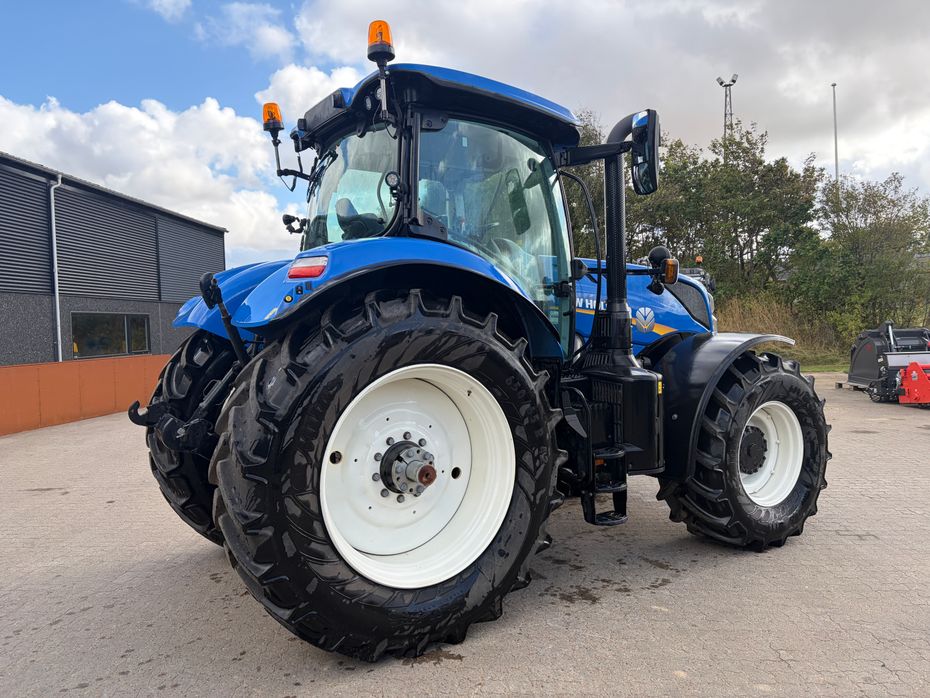 New Holland T7.215 S - Traktorer - Traktorer 4 wd - 6