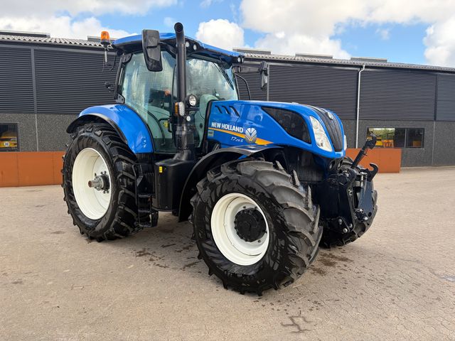 New Holland T7.215 S