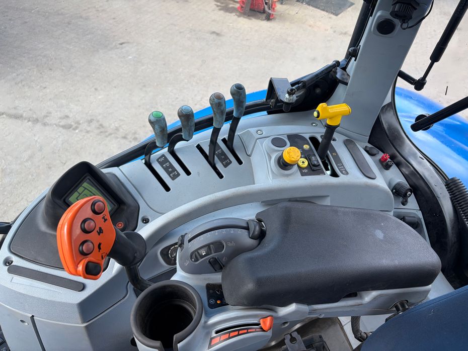 New Holland T7.215 S - Traktorer - Traktorer 4 wd - 11