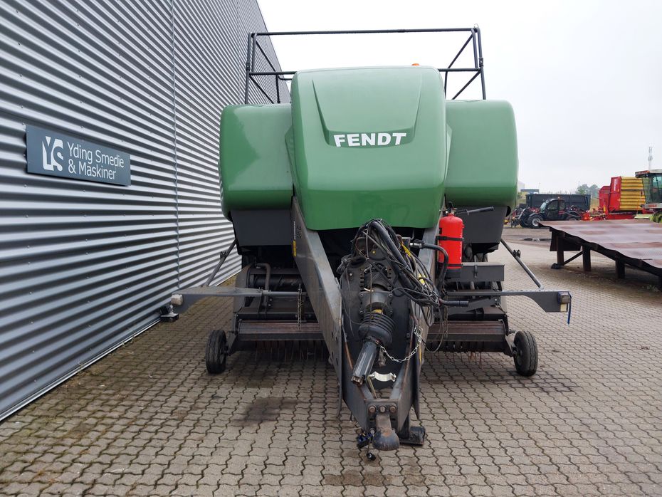 Fendt 12130 N - Pressere - Bigballe - 3