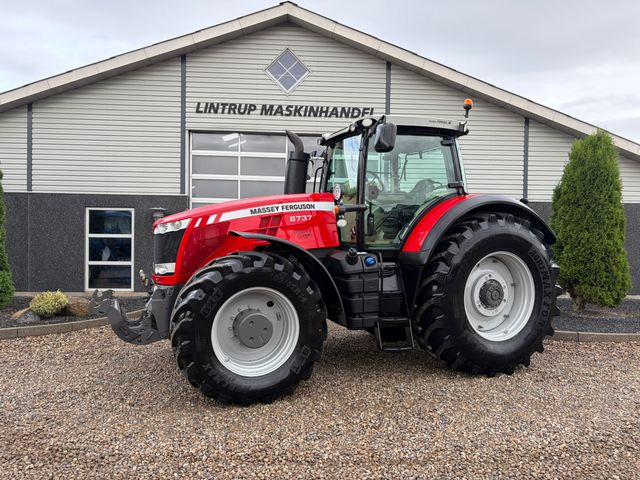 Massey Ferguson 8737