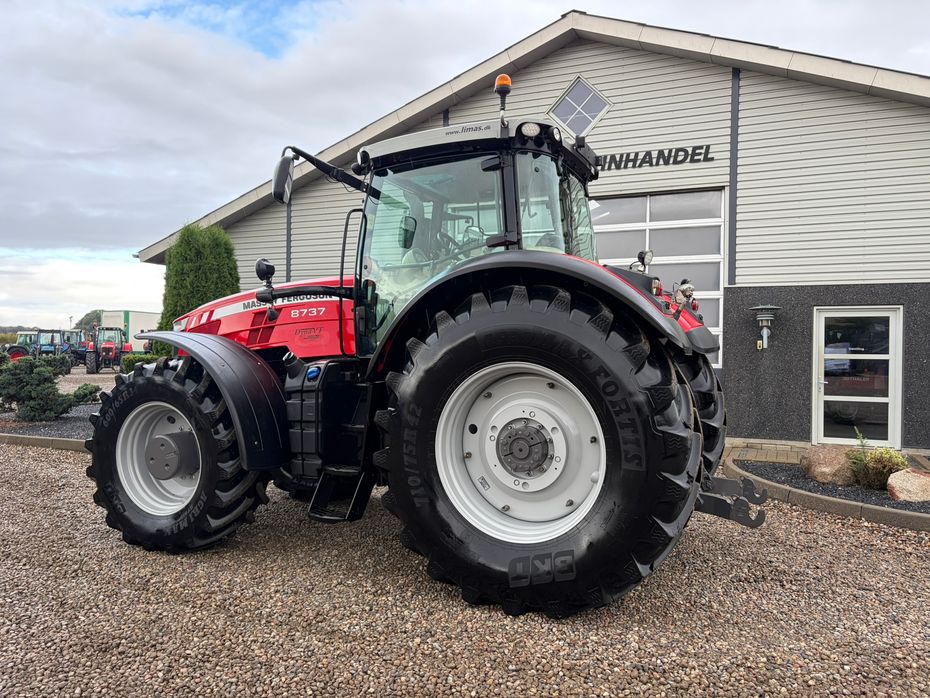 Massey Ferguson 8737 Dyna VT med frontlift. - Traktorer - Traktorer 4 wd - 7