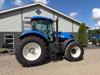 New Holland T7.250 Med frontlift. Pæn og velholdt traktor - Traktorer - Traktorer 4 wd - 12