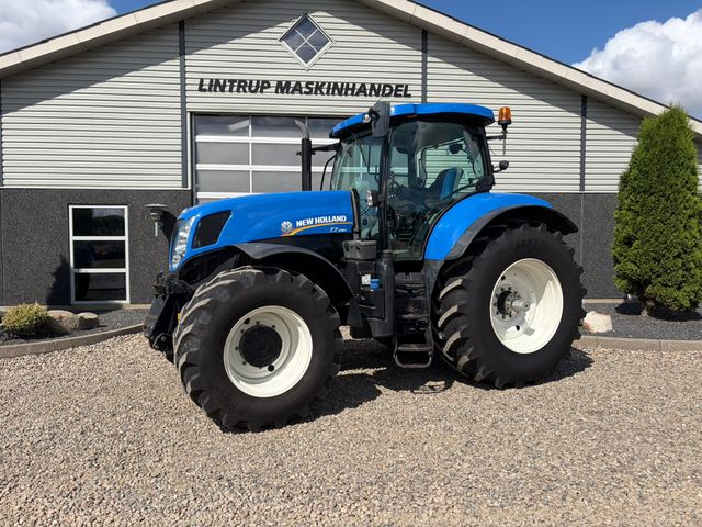 New Holland T7.250
