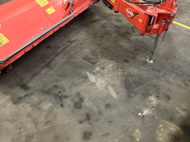 Kuhn TBES 262