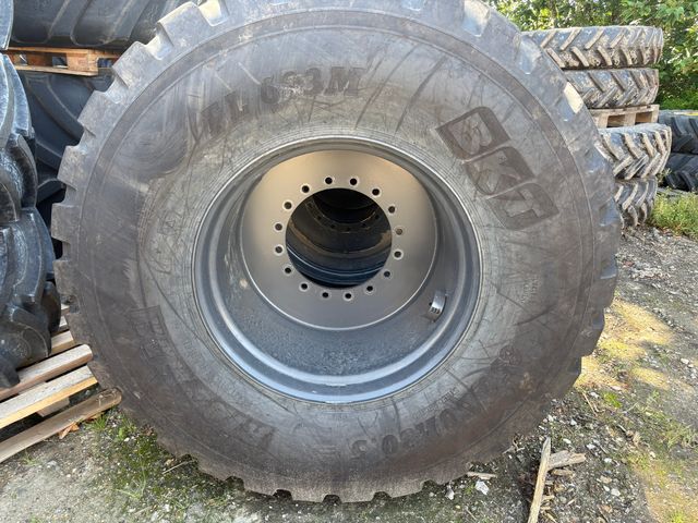 BKT 850/50R30.5