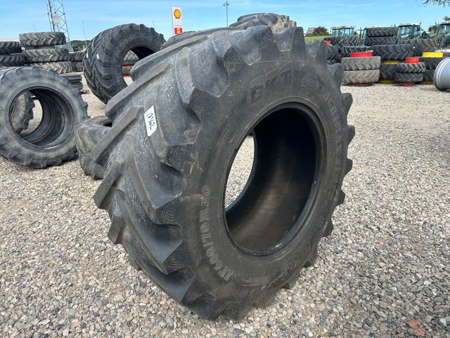 BKT 600/70R30