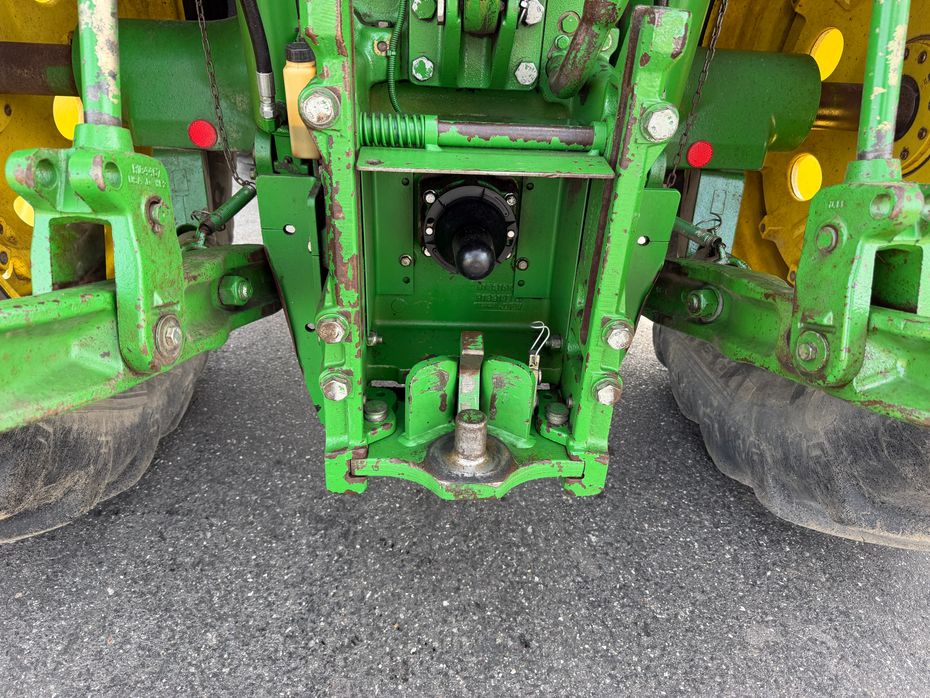 John Deere 7930 M. Frontlift, TLS affjedret foraksel, Front PTO og Autotrac Ready - Traktorer - Traktorer 4 wd - 17