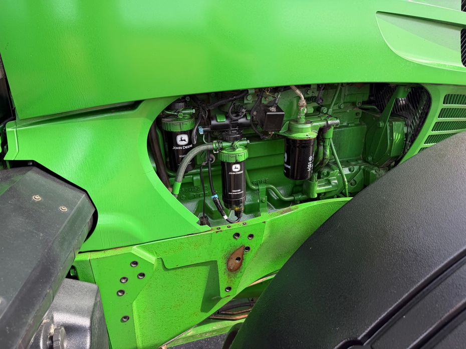 John Deere 7930 M. Frontlift, TLS affjedret foraksel, Front PTO og Autotrac Ready - Traktorer - Traktorer 4 wd - 14