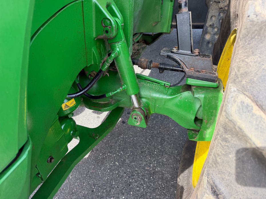 John Deere 7930 M. Frontlift, TLS affjedret foraksel, Front PTO og Autotrac Ready - Traktorer - Traktorer 4 wd - 11