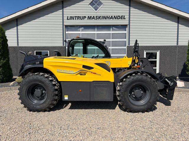 New Holland TH 7.42 Elite