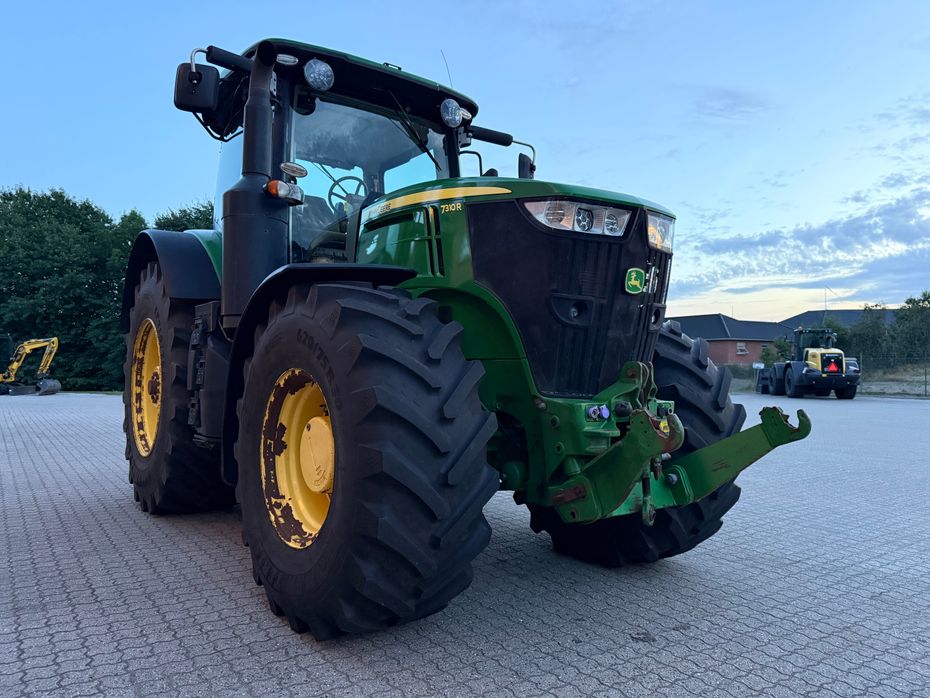 John Deere 7310R - Traktorer - Traktorer 4 wd - 4