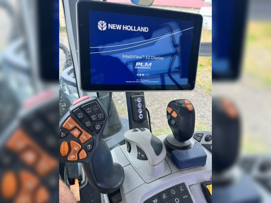 New Holland T7.230 AC - Traktorer - Traktorer 4 wd - 8