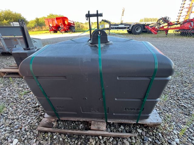AGCO 1500 kg Frontvægt