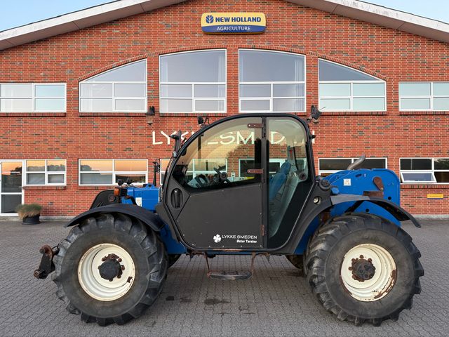New Holland LM 7.35