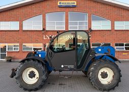 New Holland LM 735