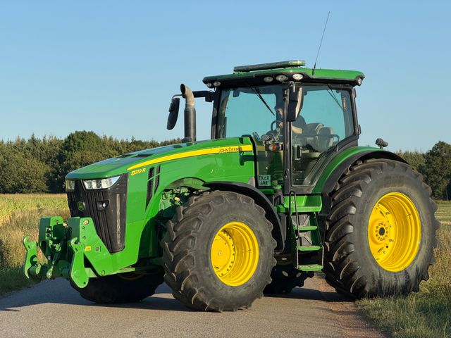 John Deere 8310R
