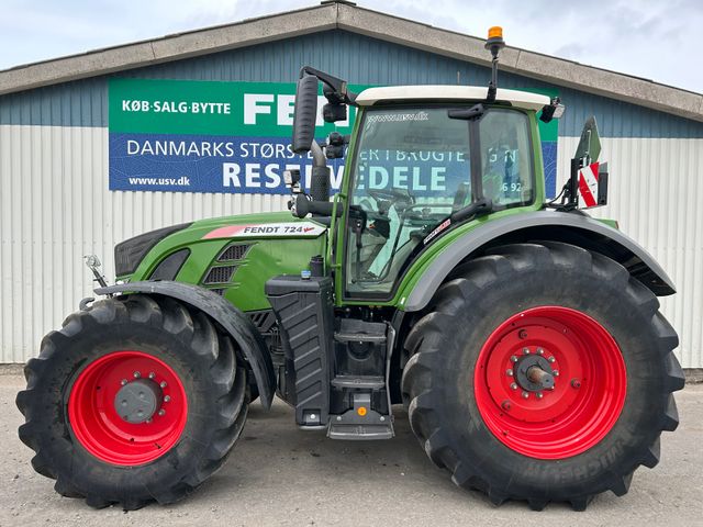 Fendt 724 Vario S4 Profi Plus