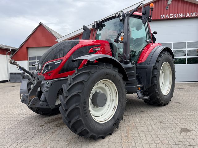 Valtra T214 Versu