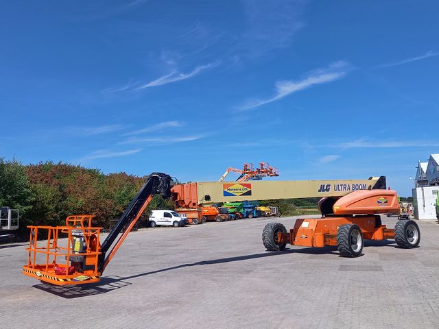 JLG 1350 SJP Bomlift.