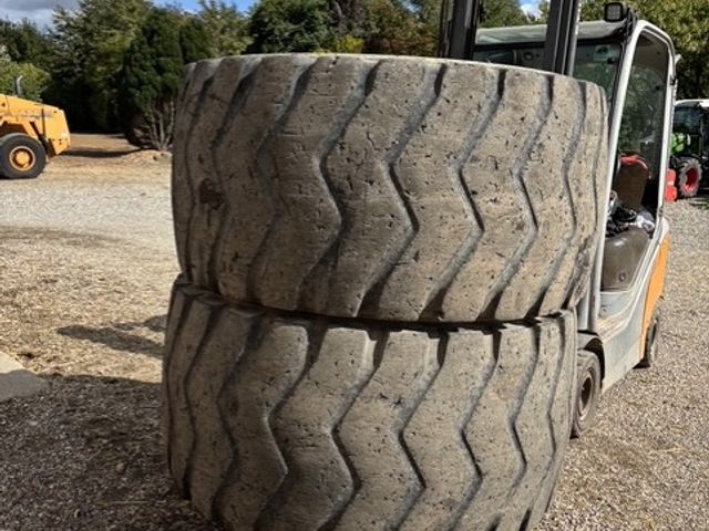 Aeolus 750/65R25