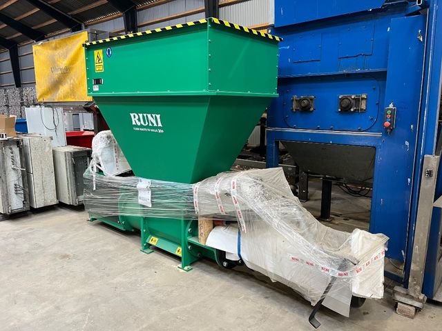 Runi SK 370