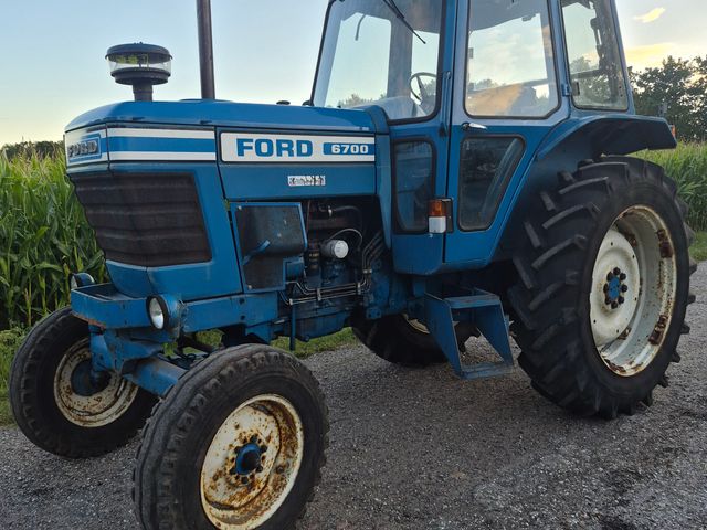 Ford 6700
