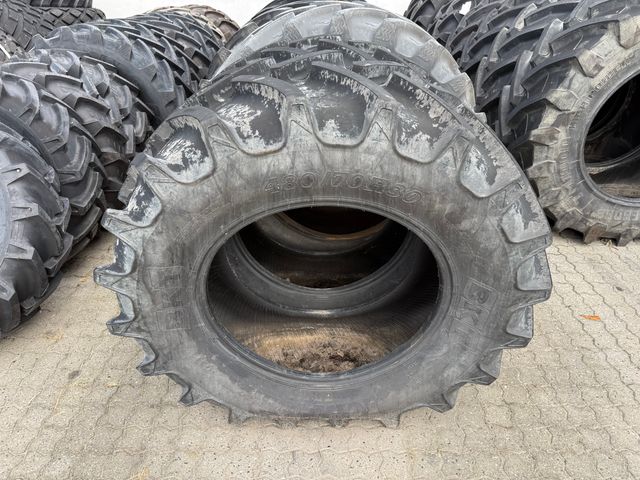 BKT 480/70 R30