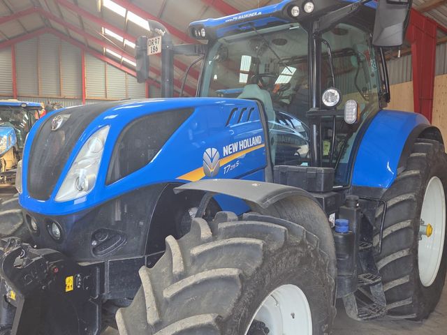 New Holland T7.215 S