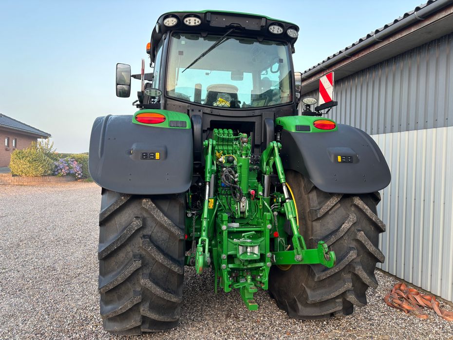John Deere 6R250 AutoTrac og Sektionskontrol - Traktorer - Traktorer 4 wd - 5