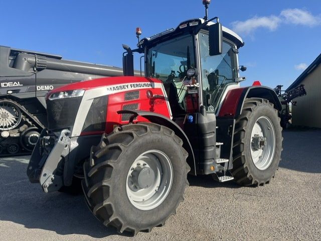 Massey Ferguson 8S205