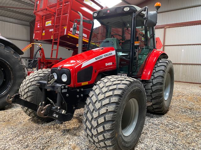 Massey Ferguson 5455