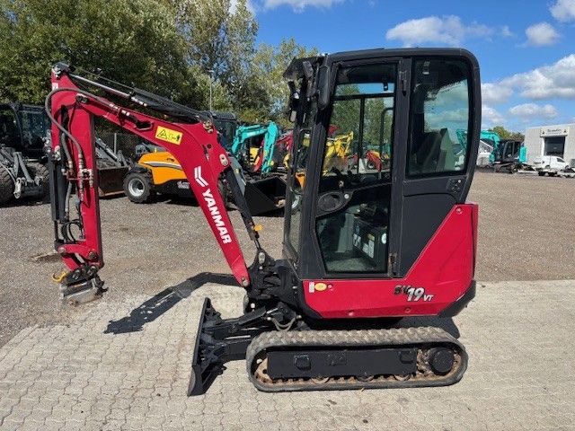 Yanmar SV 19