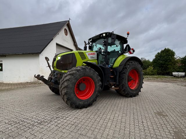 CLAAS AXION 870 CMATIC