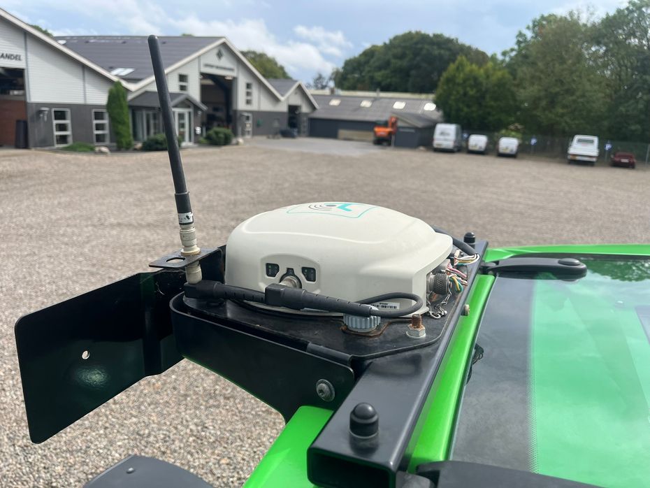Deutz-Fahr Agrotron 6215 TTV Med frontlift - Traktorer - Traktorer 4 wd - 8