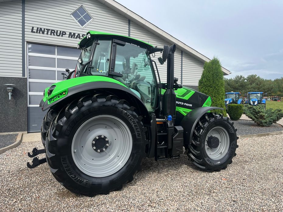 Deutz-Fahr Agrotron 6215 TTV Med frontlift - Traktorer - Traktorer 4 wd - 14