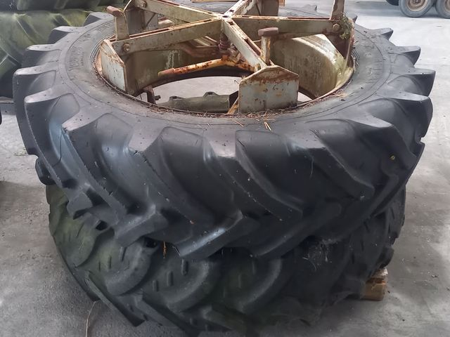 Traktor dæk /tvilling montering Molcon16.9R38