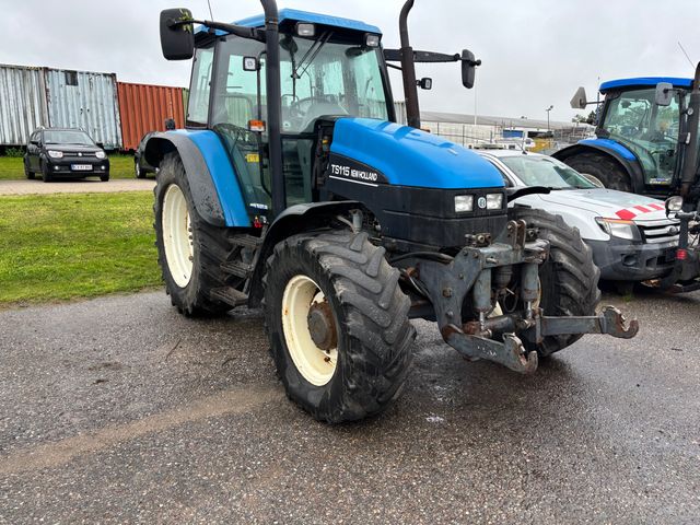 New Holland TS115