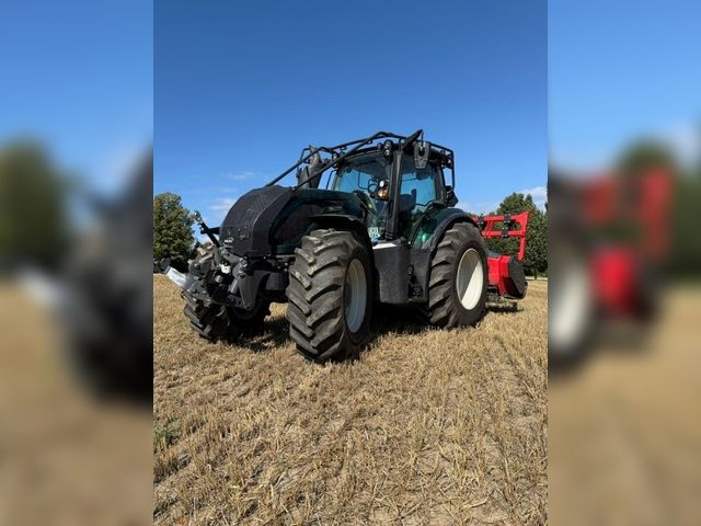 Valtra T234D