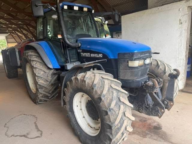 New Holland TM 165 med frontlift