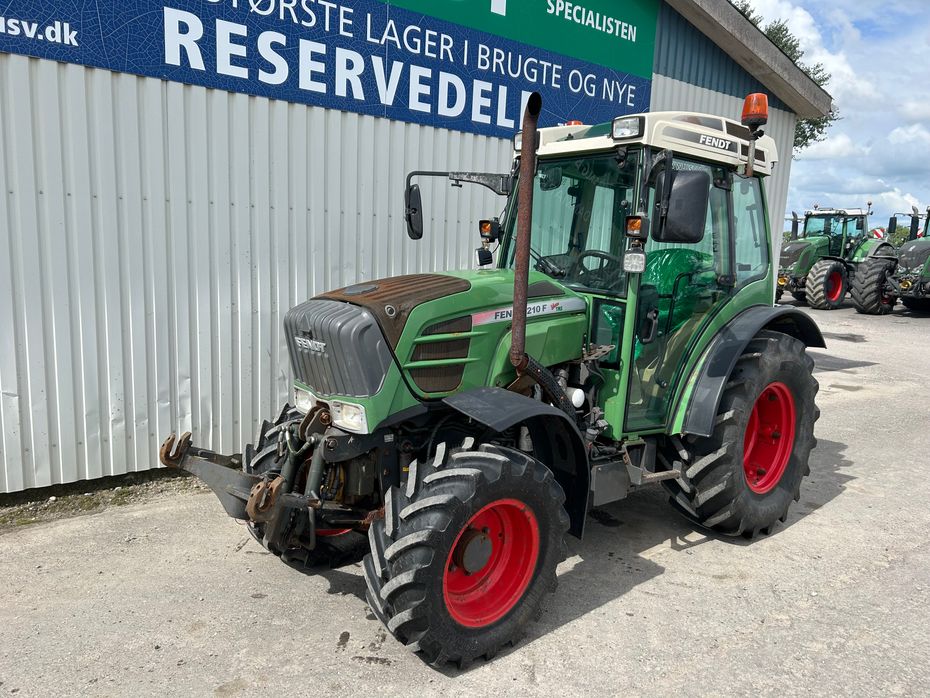 Fendt 210 F Vario TMS Med Front PTO - Traktorer - Traktorer 4 wd - 2