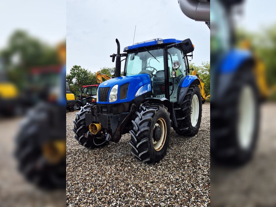 New Holland TS110A / kun 3.500 driftstimer / frontlift og PTO / Electro command - Traktorer - Traktorer 4 wd - 4
