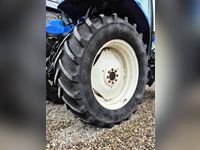 New Holland TS110A / kun 3.500 driftstimer / frontlift og PTO / Electro command - Traktorer - Traktorer 4 wd - 12