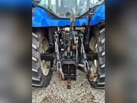 New Holland TS110A / kun 3.500 driftstimer / frontlift og PTO / Electro command - Traktorer - Traktorer 4 wd - 8