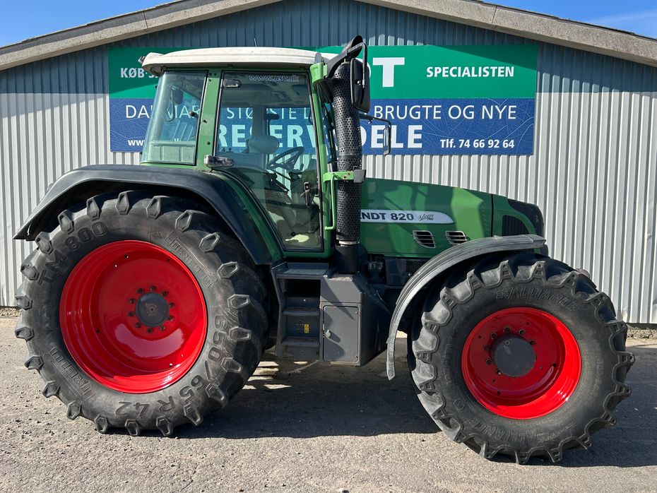Fendt 820 Vario TMS Med luftbremser - Traktorer - Traktorer 4 wd - 6