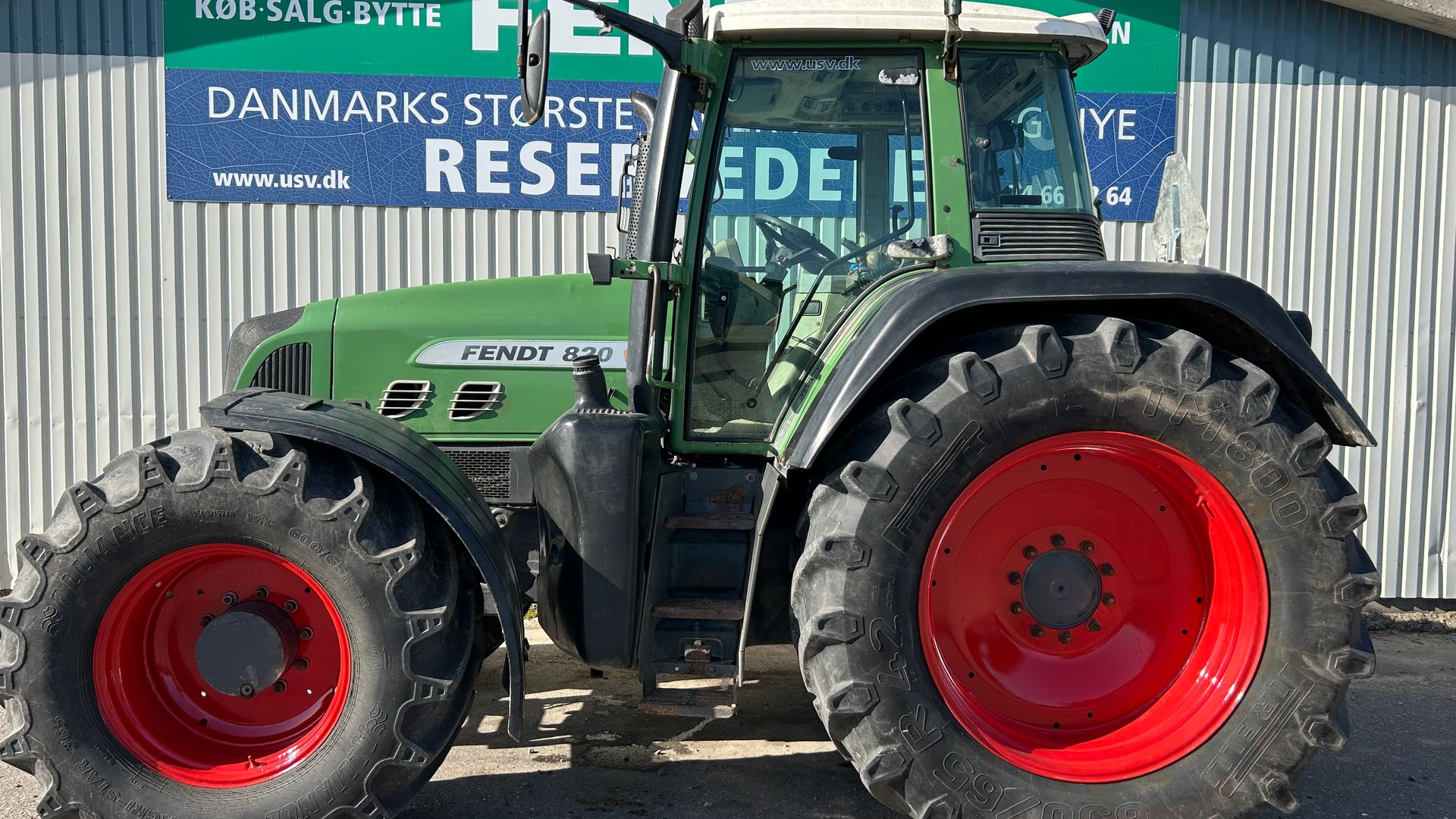Fendt 820 Vario TMS Med luftbremser
