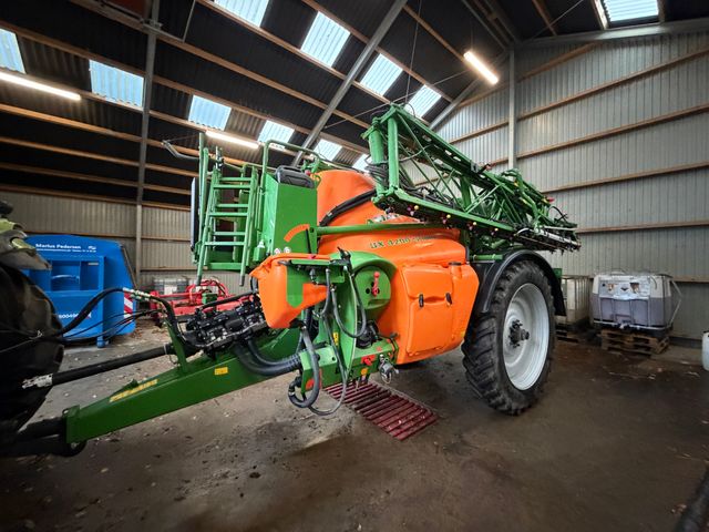 Amazone UX 4200