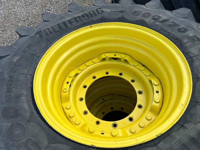 Trelleborg 600/70R30 - John Deere 12 huls