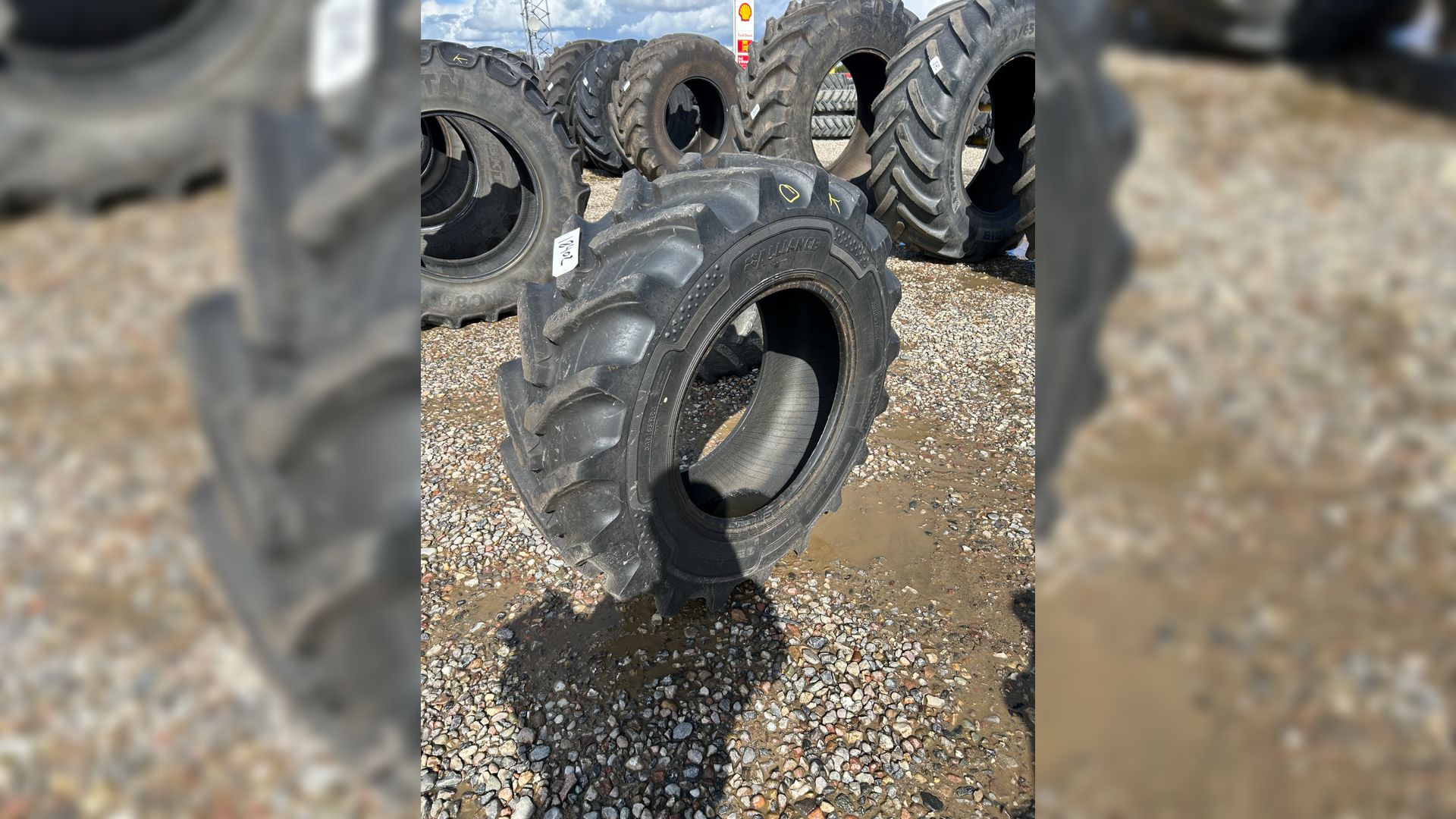 Alliance 340/85R24