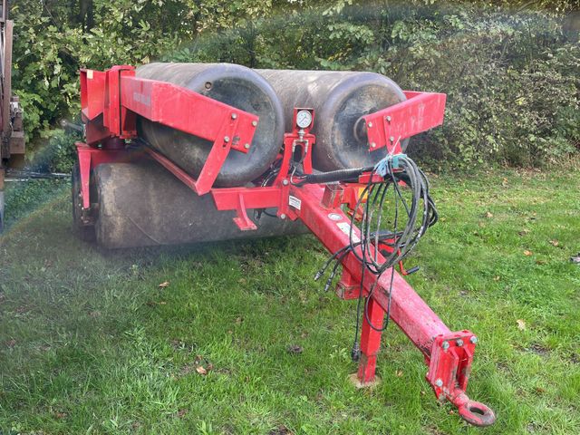 HE-VA Grass Roller 